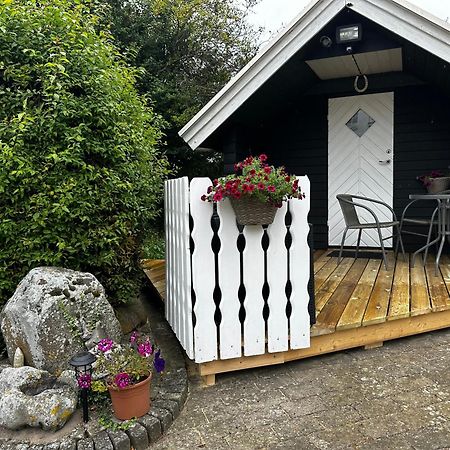 Stunning Romantic Cabin Close To Baltic See Idestrup Exterior foto