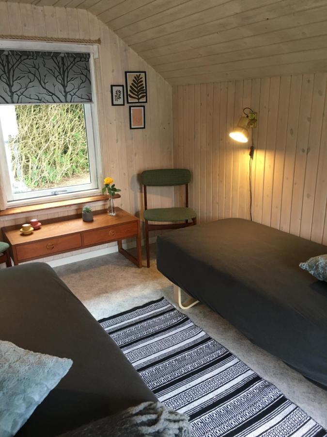 Stunning Romantic Cabin Close To Baltic See Idestrup Exterior foto